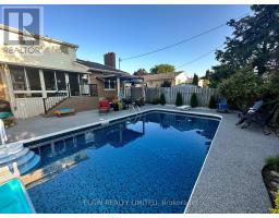 39 LUTON CRESCENT - 9