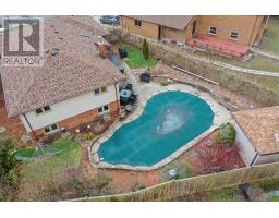 96 GOLFDALE CRESCENT - 33