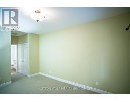 7 - 384 HEAD STREET N - 14