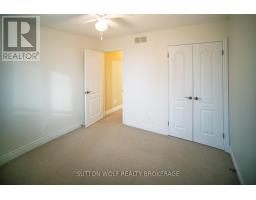 7 - 384 HEAD STREET N - 20