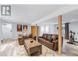 151 BRIXHAM CRESCENT - 24