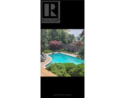 151 BRIXHAM CRESCENT - 29