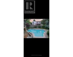 151 BRIXHAM CRESCENT - 30