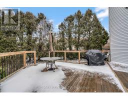 151 BRIXHAM CRESCENT - 32