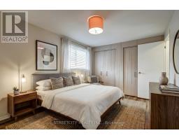 23 DYER CRESCENT - 11