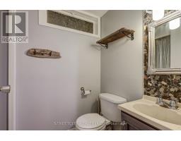 23 DYER CRESCENT - 19