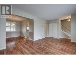 23 DYER CRESCENT - 25