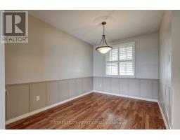 23 DYER CRESCENT - 26