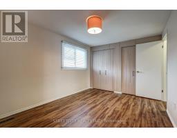 23 DYER CRESCENT - 31