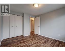 23 DYER CRESCENT - 35