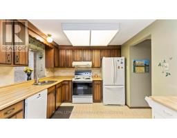 146 ANDOVER DRIVE - 13