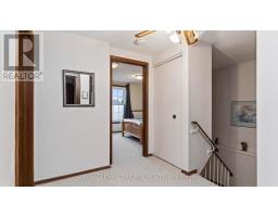 146 ANDOVER DRIVE - 19