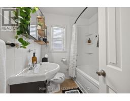 652 PERCY STREET - 25