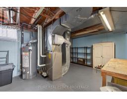 652 PERCY STREET - 39