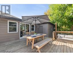 652 PERCY STREET - 40