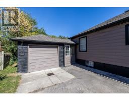 652 PERCY STREET - 6