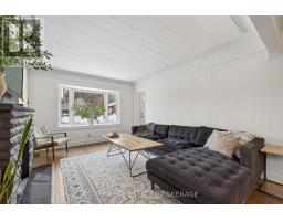 652 PERCY STREET - 7