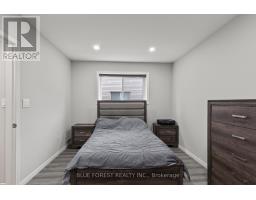 50 - 3200 SINGLETON AVENUE - 13