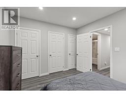 50 - 3200 SINGLETON AVENUE - 14