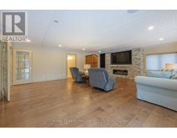 90 LONGVIEW COURT - 29