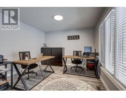 14 COBBLESTONE ROAD - 18