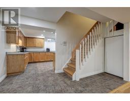 14 COBBLESTONE ROAD - 38