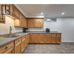 14 COBBLESTONE ROAD - 39