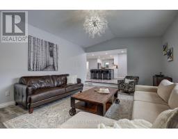 14 COBBLESTONE ROAD - 5