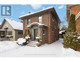 402 VICTORIA STREET - 2