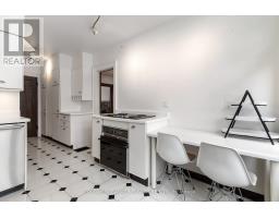 402 VICTORIA STREET - 21