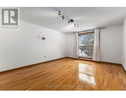 402 VICTORIA STREET - 27