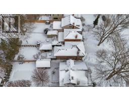 402 VICTORIA STREET - 46