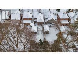 402 VICTORIA STREET - 47