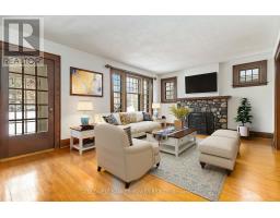 402 VICTORIA STREET - 5