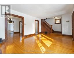 402 VICTORIA STREET - 9