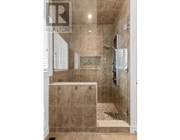 3383 PIONEER PARKWAY - 29