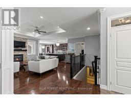 3383 PIONEER PARKWAY - 4