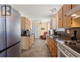 65 PADDOCK GREEN CRESCENT - 12