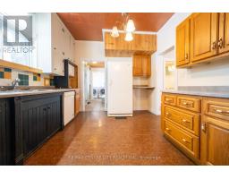 182 VICTORIA STREET - 13