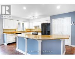 15 BAYSIDE COURT - 15