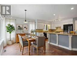 15 BAYSIDE COURT - 18