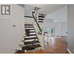 15 BAYSIDE COURT - 23