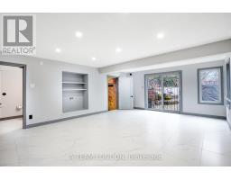 15 BAYSIDE COURT - 38