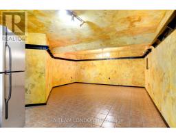 15 BAYSIDE COURT - 41