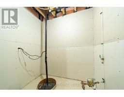 1037 WILLOW DRIVE W - 40