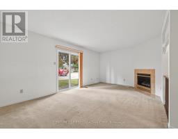 11 - 141 CONDOR COURT - 17