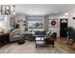 352 HALE STREET - 17