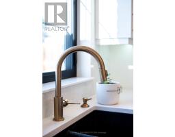 18 MCNAB STREET - 10