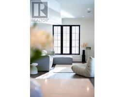 18 MCNAB STREET - 16