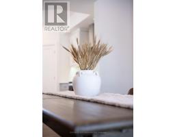 18 MCNAB STREET - 18